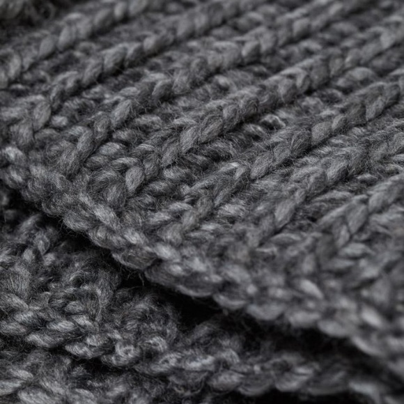 🌼 Infinity Scarf - Picture 2 of 3